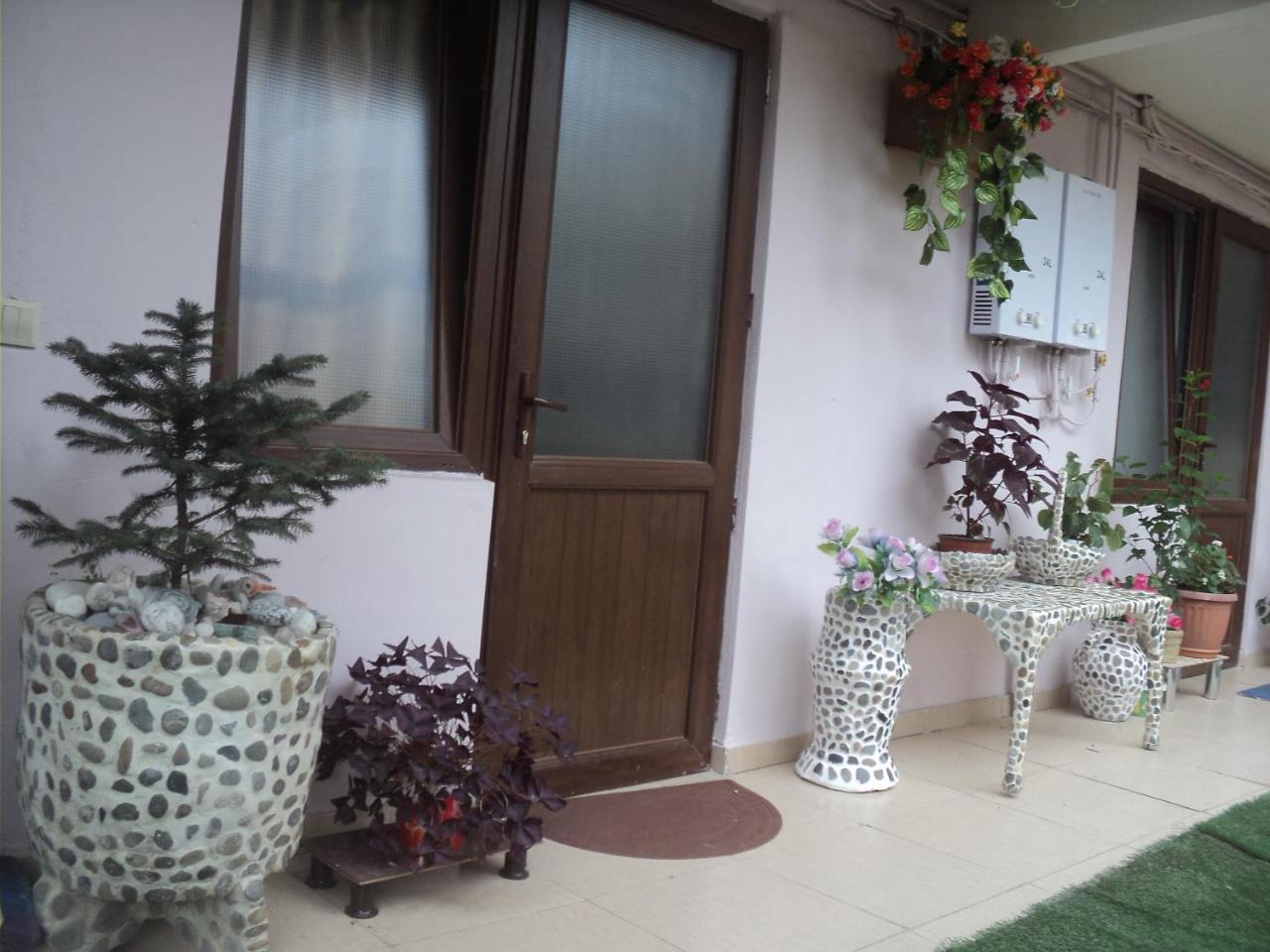 Aparthotel Palma 1-1 Batumi Exterior foto